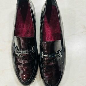 Munro Patent Leather Loafers in Burgundy - excellent condition. Worn twice.